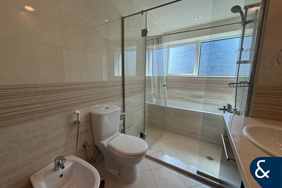 Large Balcony | Full Marina View | Furnished - Image 18