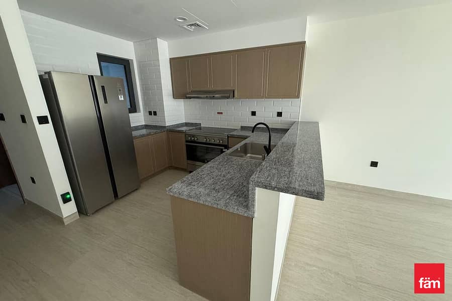 Brand New | Prime Location | Middle Unit