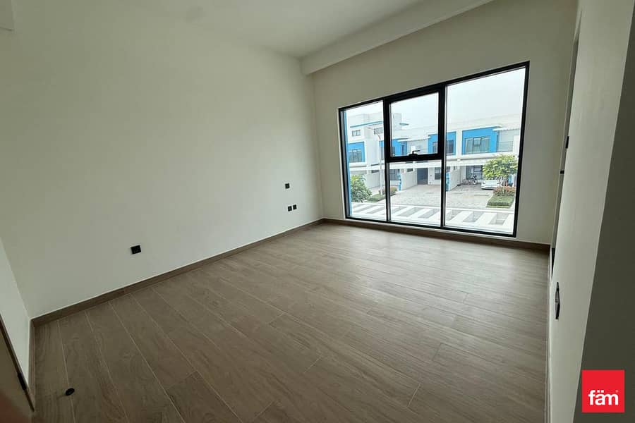 Brand New | Prime Location | Middle Unit - Image 6