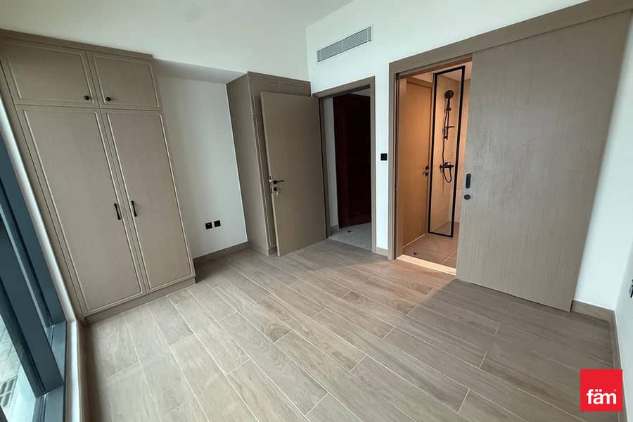 Brand New | Prime Location | Middle Unit - Image 11