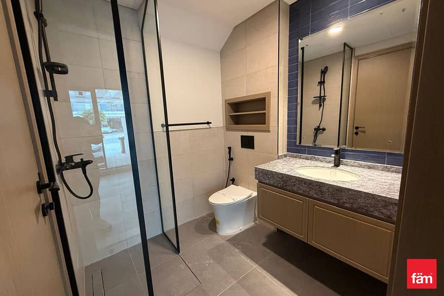 Brand New | Prime Location | Middle Unit - Image 13