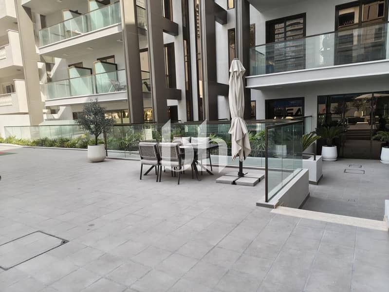 Brand New | Pool View | Ready To Move In - Image 10