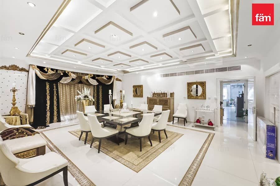 Spacious | Private Pool | 10 Rooms - Image 9