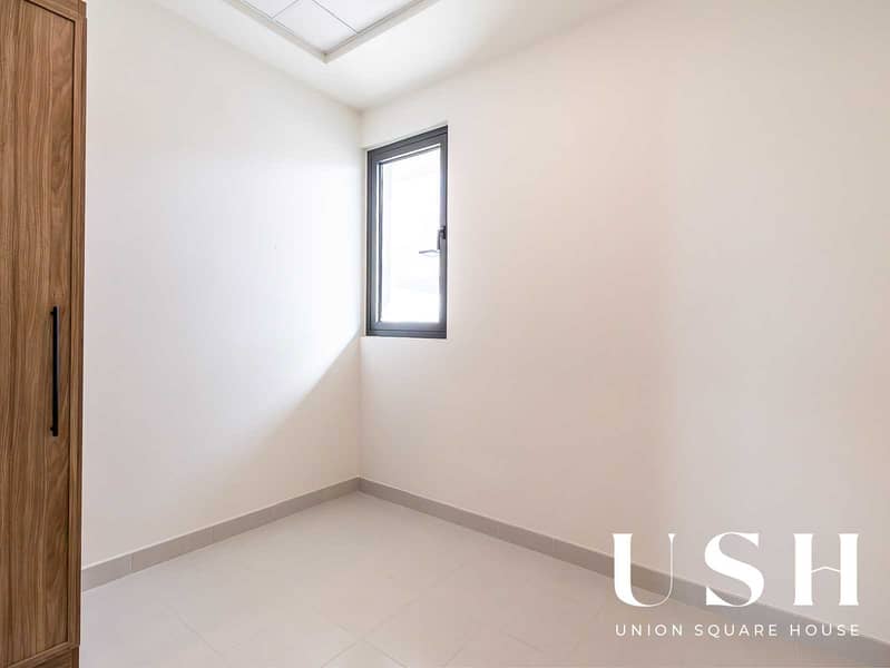 READY TO MOVE IN | EXCLUSIVE 4 BR | SINGLE ROW