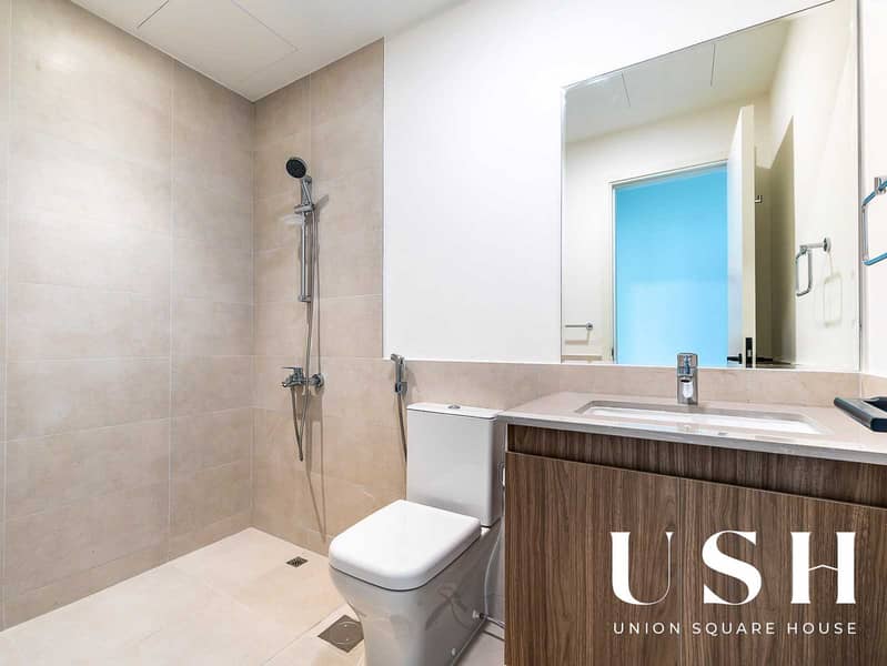 READY TO MOVE IN | EXCLUSIVE 4 BR | SINGLE ROW - Image 11