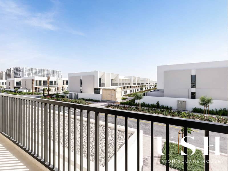 READY TO MOVE IN | EXCLUSIVE 4 BR | SINGLE ROW - Image 19