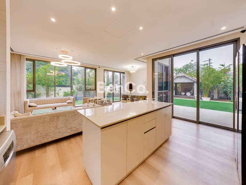 Furnished | Large Corner Unit | Community Expert - Image 7