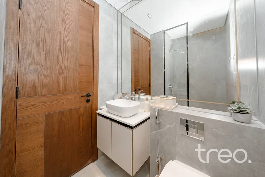 Top Floor | Corner Unit | Great Location - Image 8