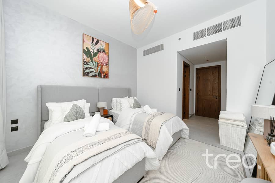 Top Floor | Corner Unit | Great Location - Image 10