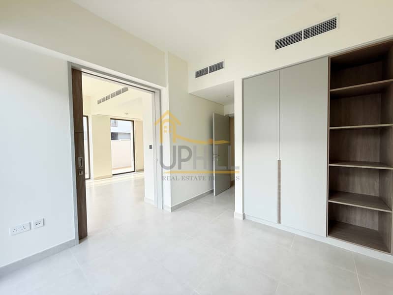 Brand New - Bright 4 Beds TH Ready Now - Image 7