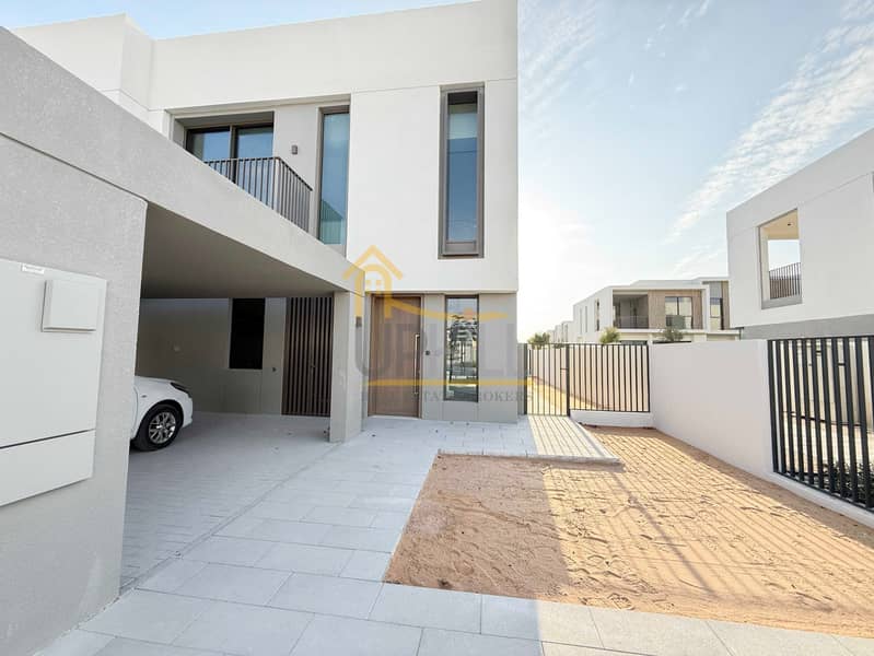 Brand New - Bright 4 Beds TH Ready Now - Image 20