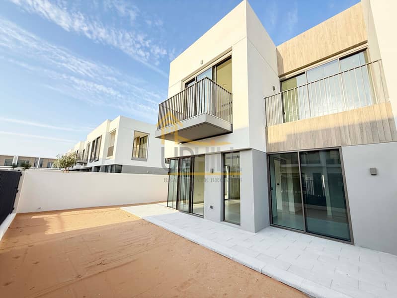 Brand New - Bright 4 Beds TH Ready Now - Image 22