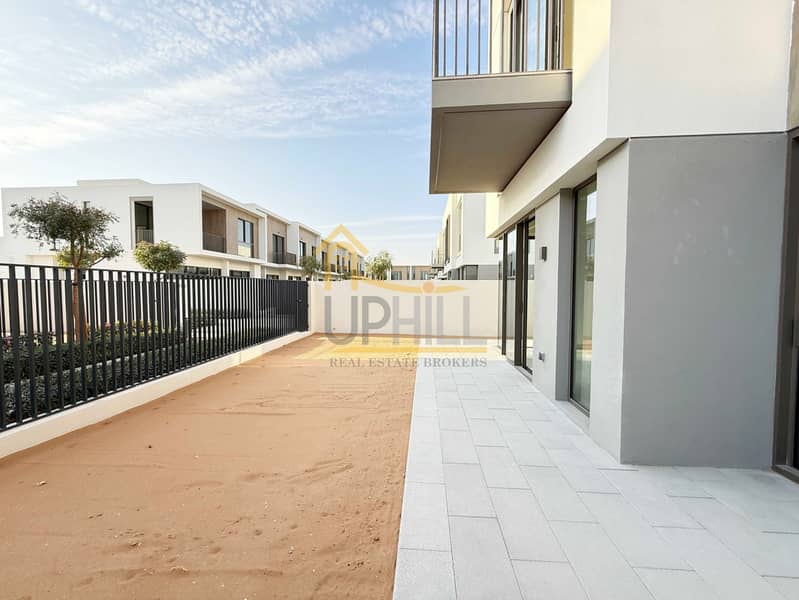Brand New - Bright 4 Beds TH Ready Now - Image 23