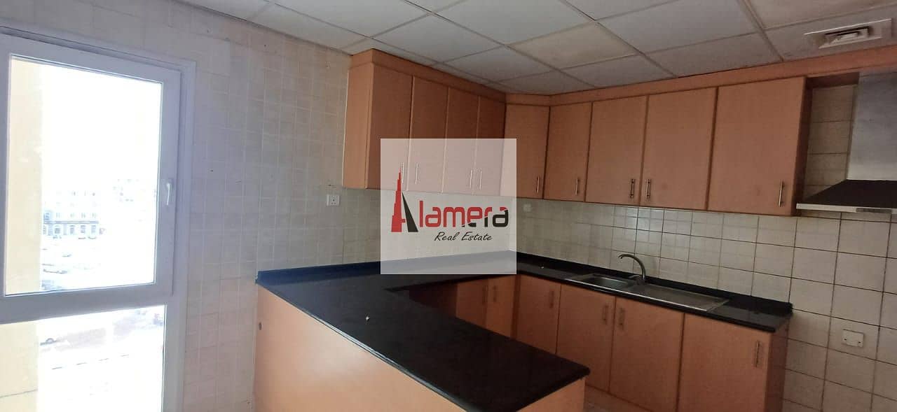 2 BHK Huge Layout Apartment | Good Community | Well Maintained Building | Prime Location - Image 10