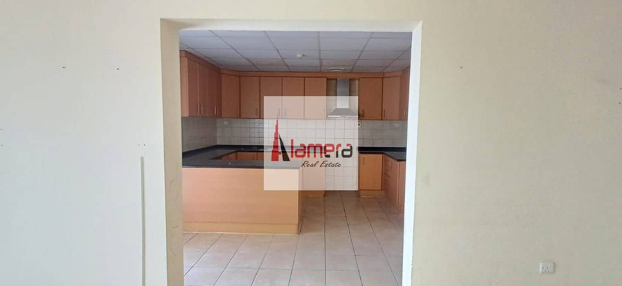 2 BHK Huge Layout Apartment | Good Community | Well Maintained Building | Prime Location - Image 11