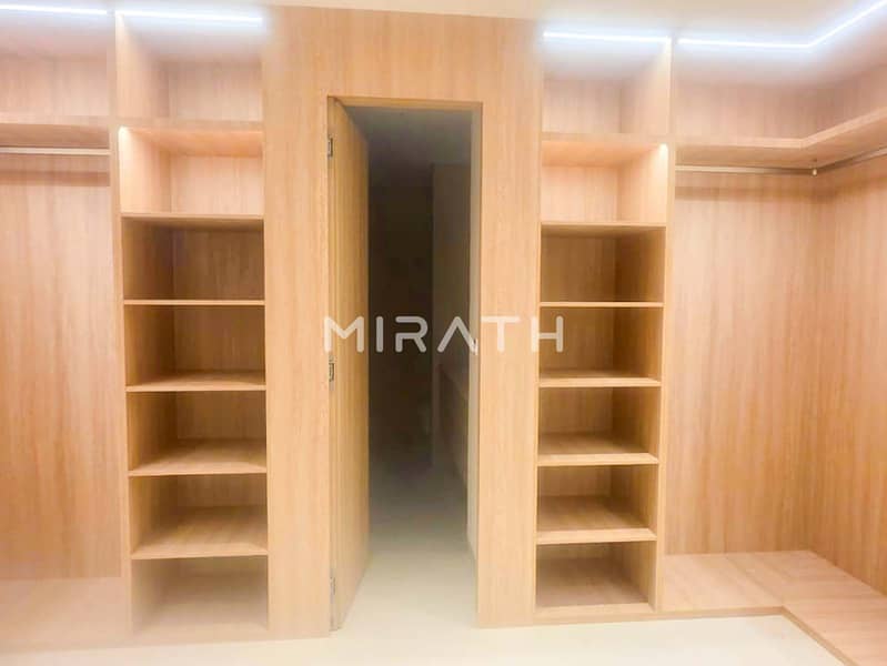 Spacious 5Bhk | Prvt Garden | Fully Renovated - Image 7