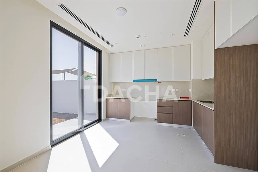 Vacant | Unfurnished | Multiple Cheques