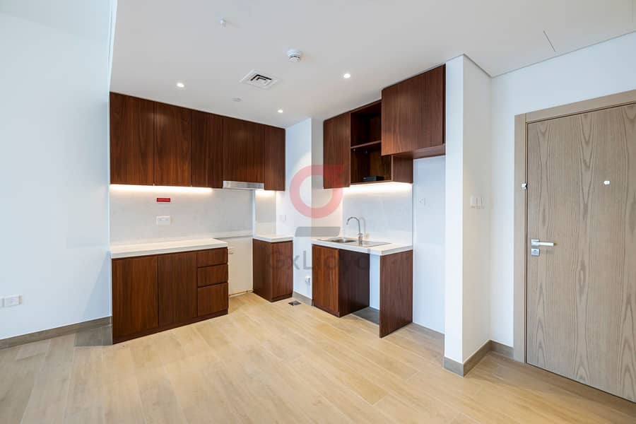 Water View | High Floor | Private Beach Access - Image 6