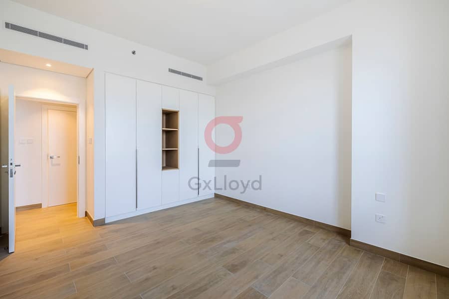 Water View | High Floor | Private Beach Access - Image 8