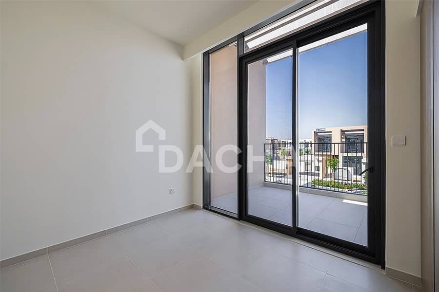 Vacant | Unfurnished | Multiple Cheques - Image 6