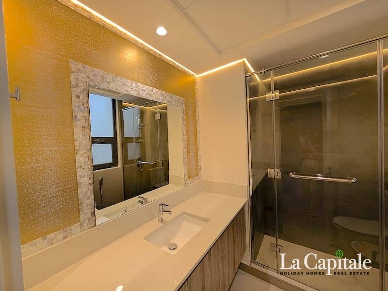 Prime Location | Modern Layout | Ready to move - Image 12