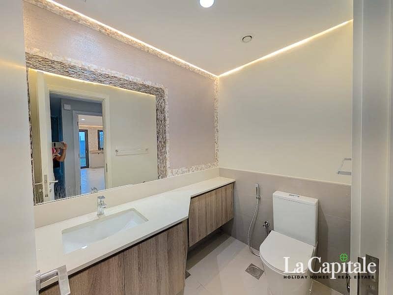 Prime Location | Modern Layout | Ready to move - Image 13