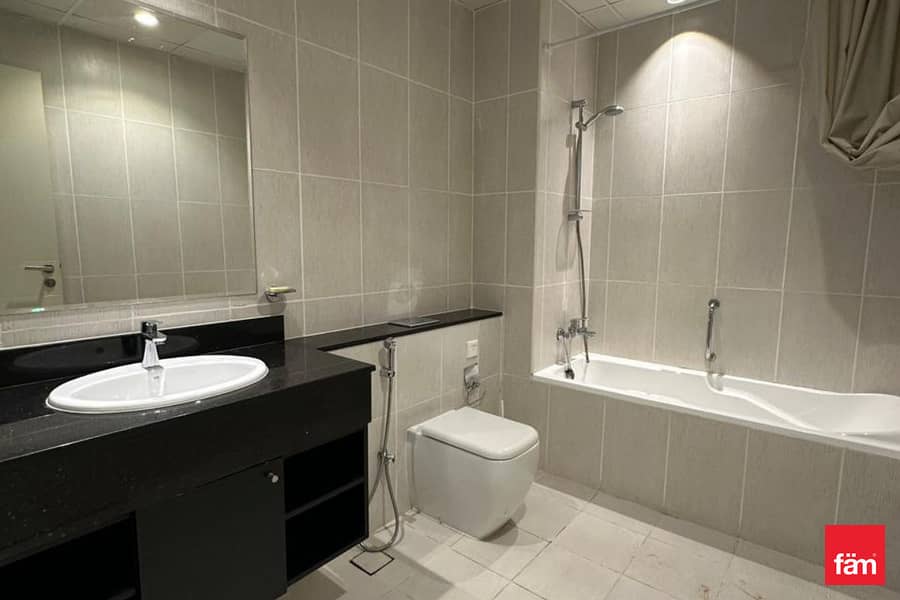 Vacant L Prime Location L Furnished L Spacious - Image 11