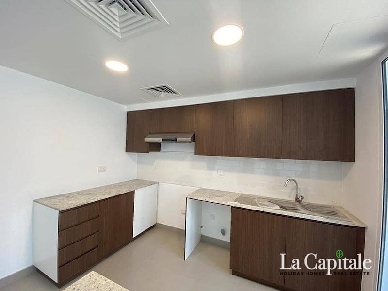 SINGLE ROW | CLOSED KITCHEN | 2 BEDROOM+MAID