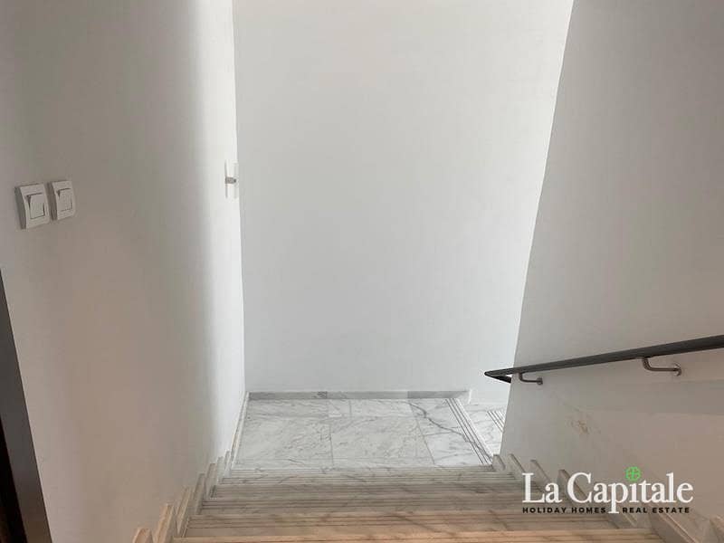 SINGLE ROW | CLOSED KITCHEN | 2 BEDROOM+MAID