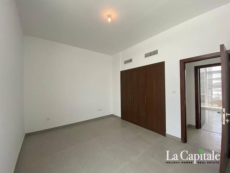 SINGLE ROW | CLOSED KITCHEN | 2 BEDROOM+MAID - Image 7