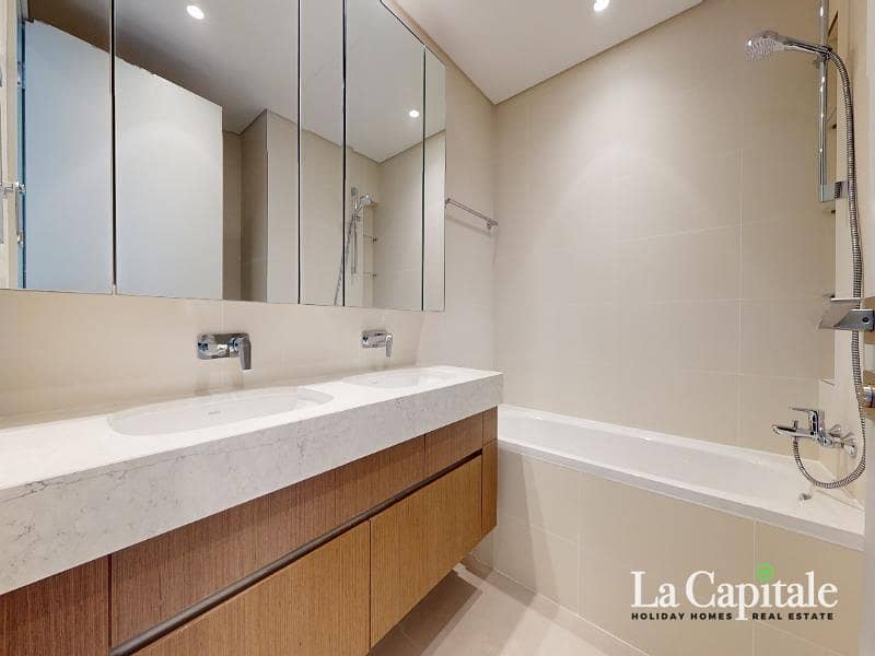 2BR Apartment | Palm Jumeirah View | Vacant - Image 8