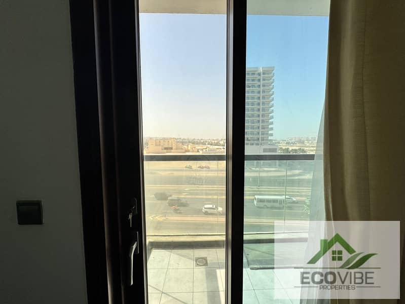 Spacious 1BHK Fully Furnished in Starz Tower | 699 Sqft | 75K Yearly - Image 17