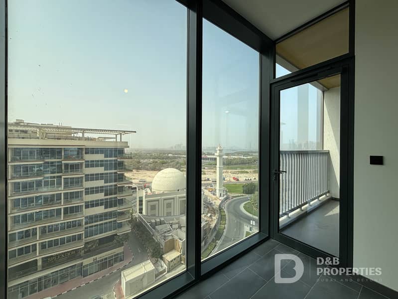 Spacious Layout | Unfurnished | Prime Location - Image 9