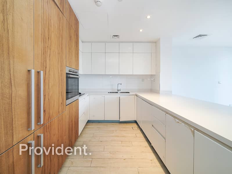 Spacious | 4 Bed Townhouse | Park / Greenery Views - Image 7