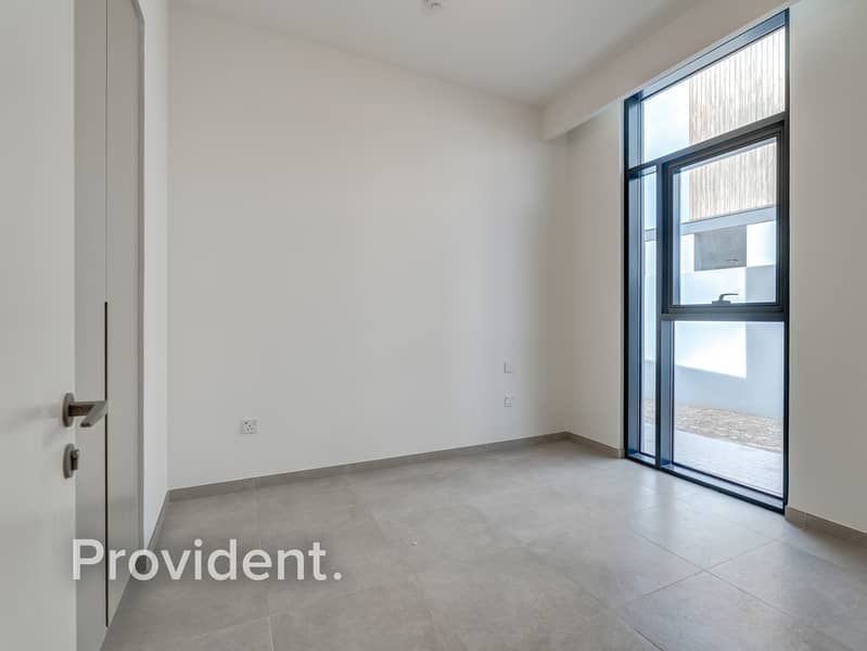 4Bed + Maids | Unfurnished | Corner Unit