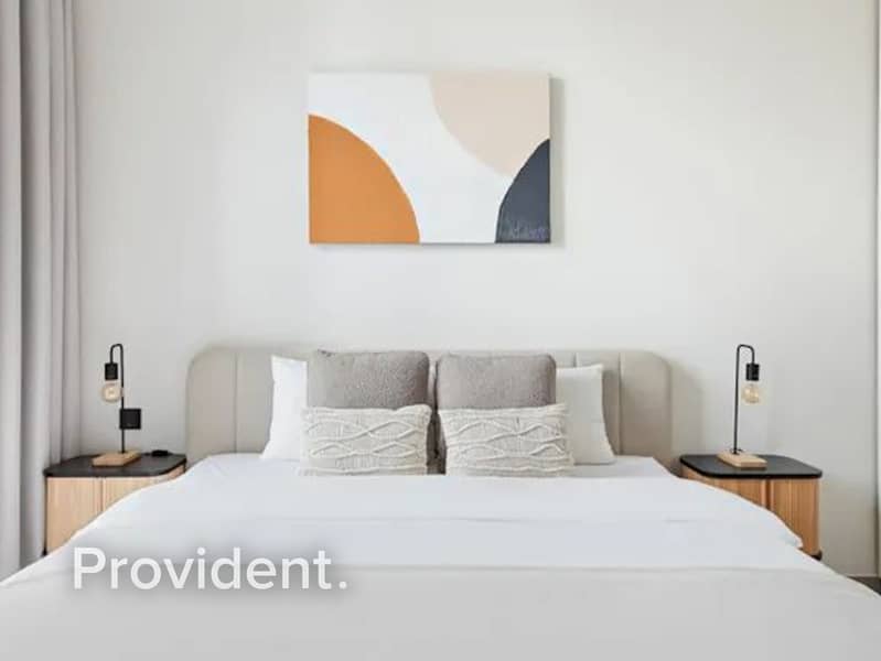 Vacant | Best View | Fully Furnished - Image 19