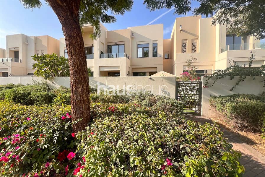 Single Row | Amazing Location | Type-I