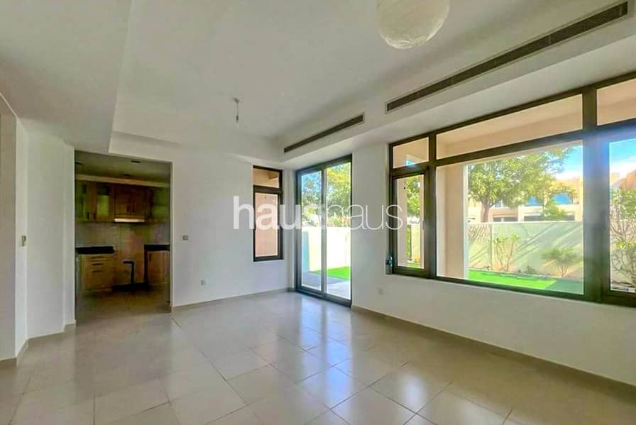 Single Row | Amazing Location | Type-I