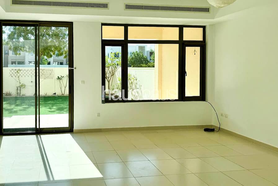 Single Row | Amazing Location | Type-I