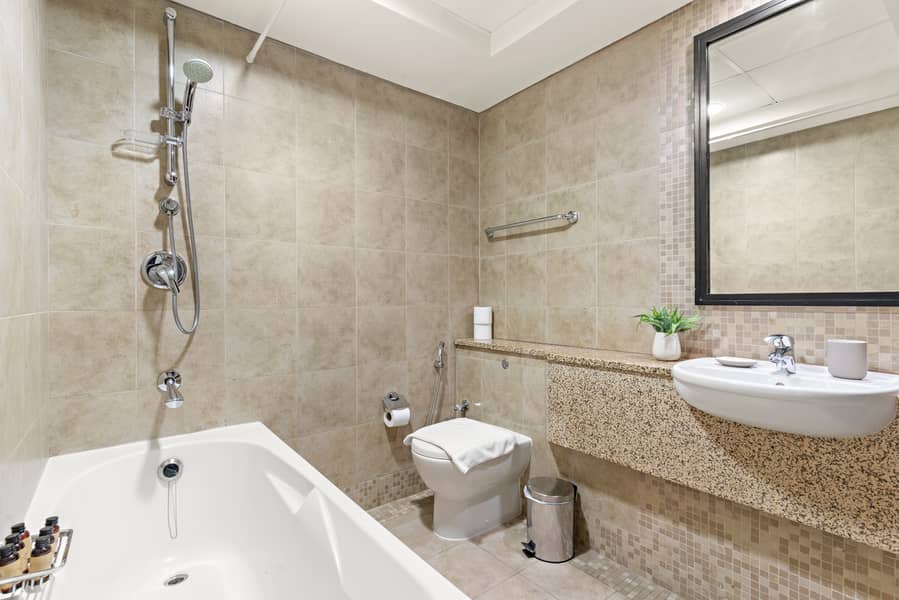 Heart of DIFC | Furnished | All bills included - Image 13