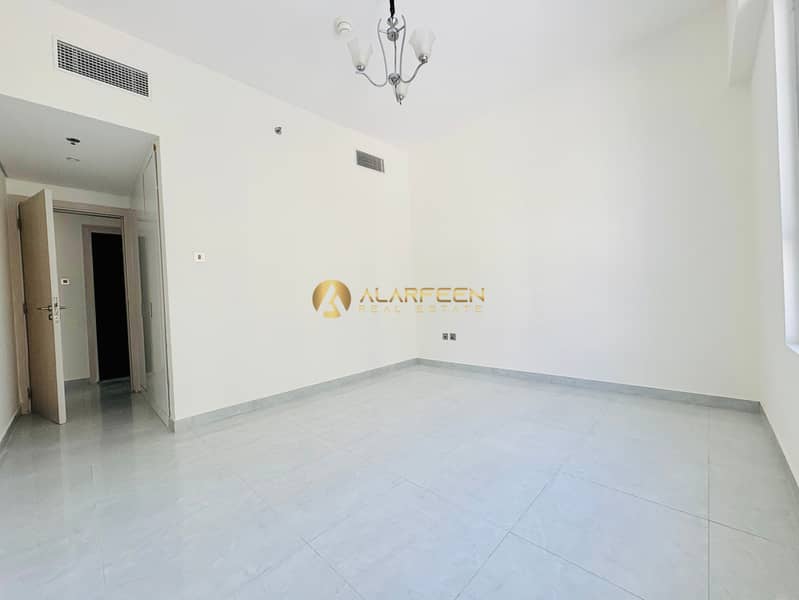 Big Layout | Modern Design | 4 Cheques | Spacious - Image 6