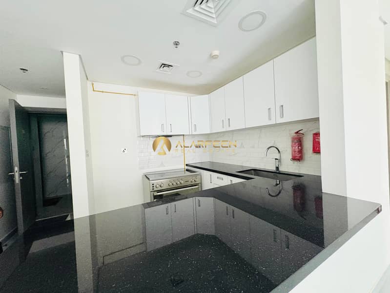 Big Layout | Modern Design | 4 Cheques | Spacious - Image 11