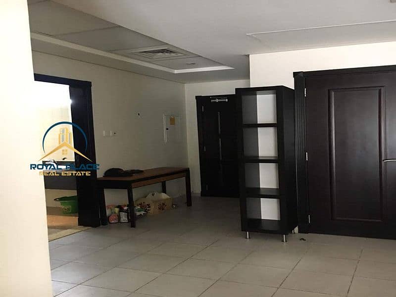 CLOSE TO METRO | SPACIOUS VIEW | Vacant Unit