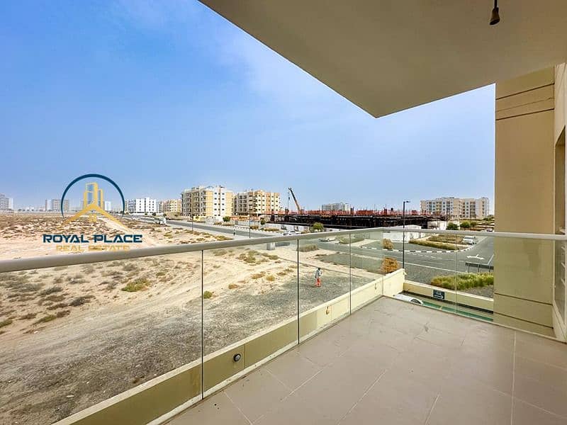 Modern Lifestyle | Fully Outfitted | Ideal Locatio