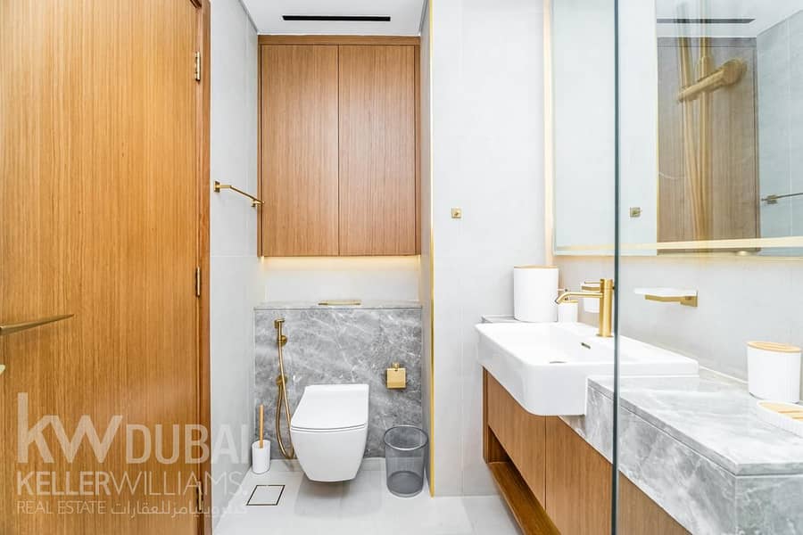 Luxury | Brand-New | Prime Location | Vacant - Image 10