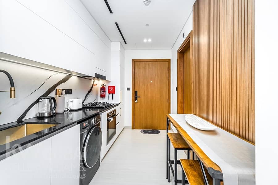 Luxury | Brand-New | Prime Location | Vacant - Image 13