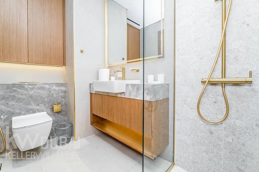 Luxury | Brand-New | Prime Location | Vacant - Image 18