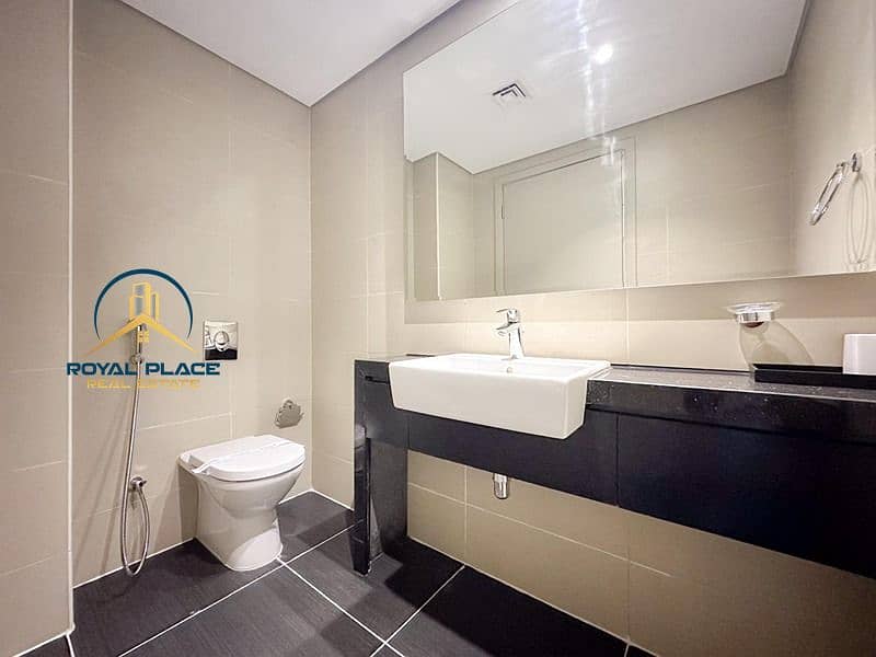 Modern Lifestyle | Fully Outfitted | Ideal Locatio - Image 13