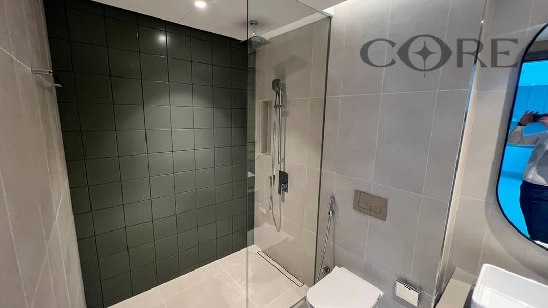 BRAND NEW | BIG PARK | CITY CENTER - Image 6