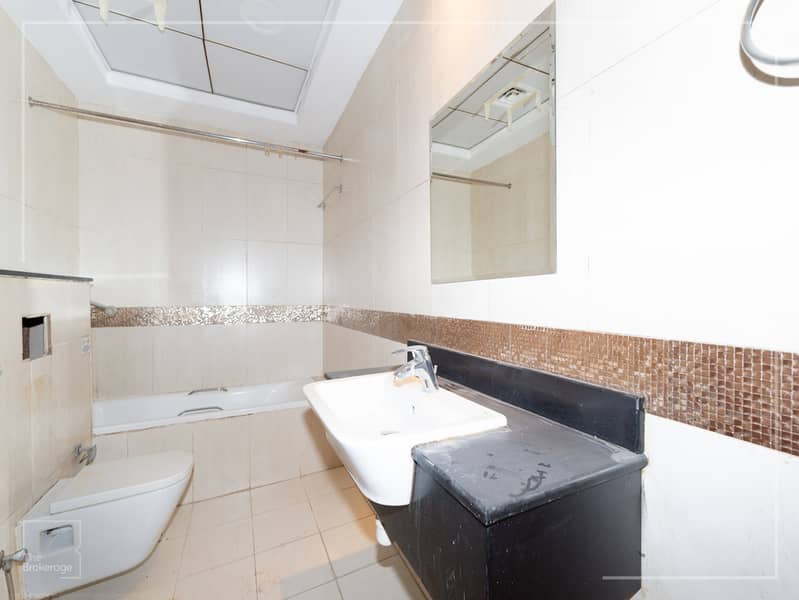 Modern 2 Bedroom Living | Hanover Square - Image 11